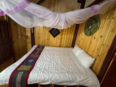 Chambre double avec salle de bains commune — Sapa Fantasea Homestay